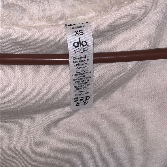 Alo yoga jacket Sherpa fuzzy - Picture 2 of 4